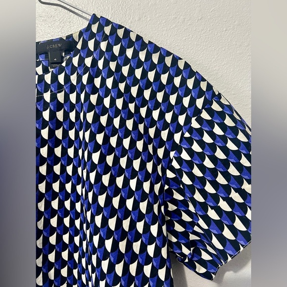 J. Crew Geometric Boxy Cropped Short Sleeve Blouse - Size 4 - Picture 4 of 9